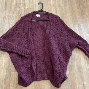 Burgundy LA HEARTS sweater cardigan with pockets